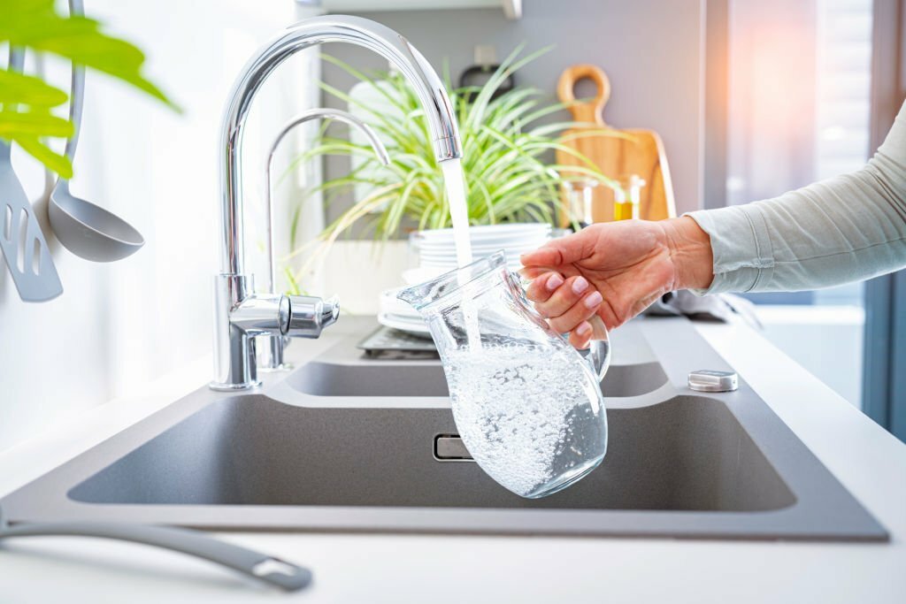 Tratamientos para reducir la dureza del agua en el hogar